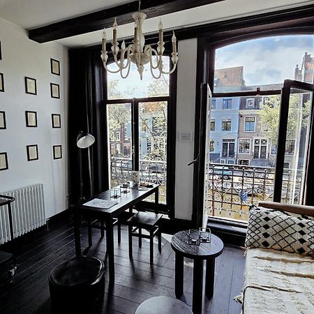 The Black Beauty Private Studio With Canal View From 1799 Amsterdam Bagian luar foto