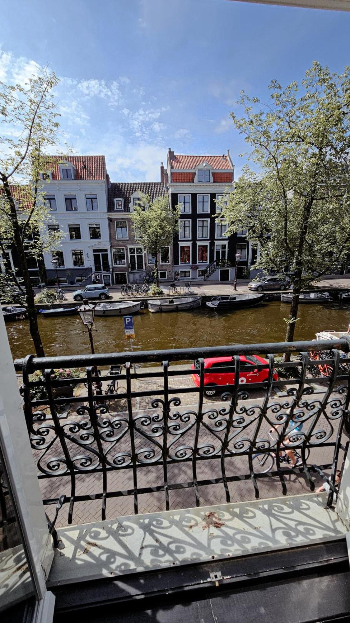 The Black Beauty Private Studio With Canal View From 1799 Amsterdam Bagian luar foto