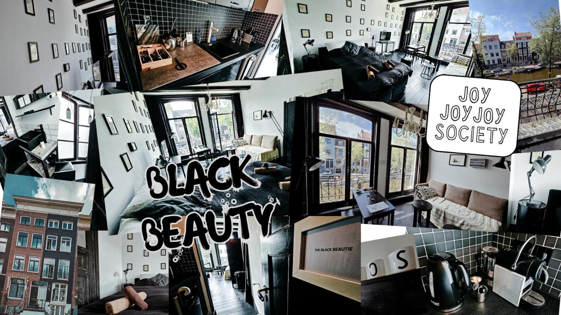 The Black Beauty Private Studio With Canal View From 1799 Amsterdam Bagian luar foto