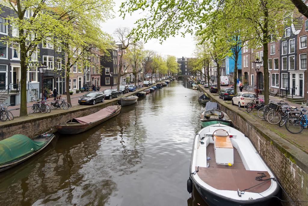 The Black Beauty Private Studio With Canal View From 1799 Amsterdam Bagian luar foto